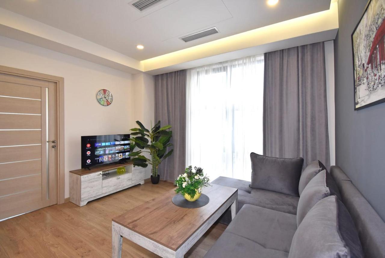 Home4You City Center Apartments Yerevan Ngoại thất bức ảnh
