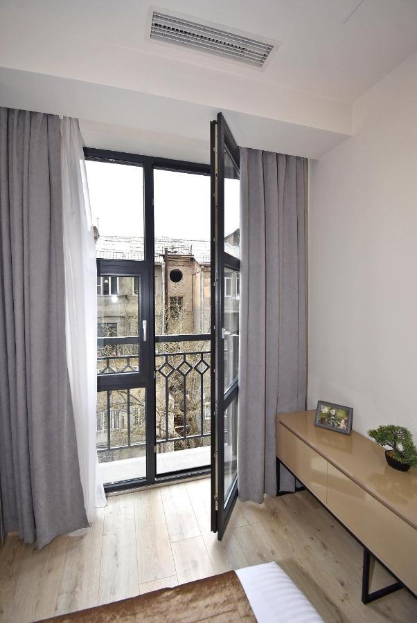 Home4You City Center Apartments Yerevan Ngoại thất bức ảnh