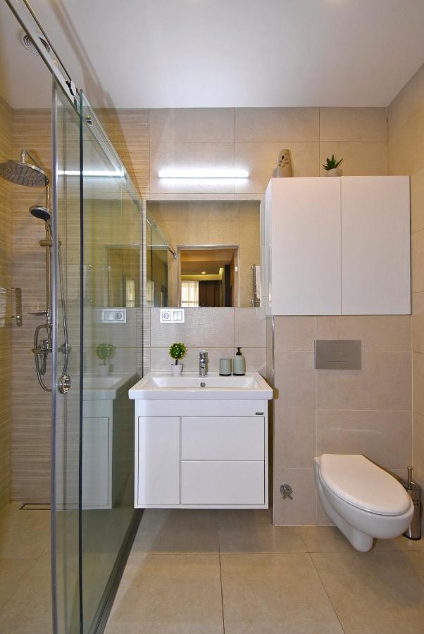 Home4You City Center Apartments Yerevan Ngoại thất bức ảnh